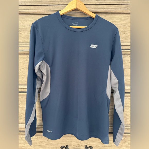 Nike Blue Long Sleeve Activewear Top EUC Sideline UV Performance Shirt B… - Picture 1 of 9
